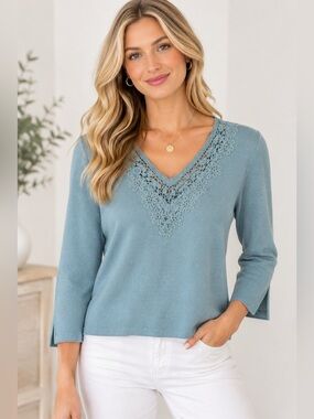 Sigrid Olsen Light Blue V‑Neck Lace Trim Knit Top Size Medium